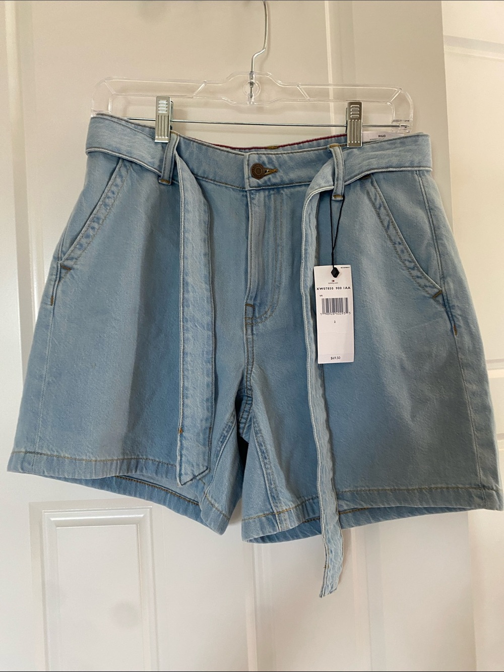 Light Blue Women's Denim Tie-Belt Shorts